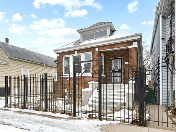 8528 S Escanaba Ave, Chicago, IL 60617