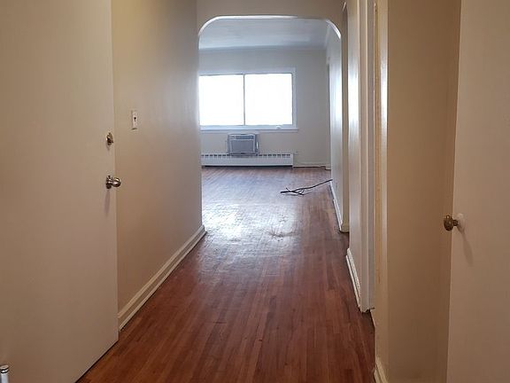 4th image of 33-20 34th Ave #4