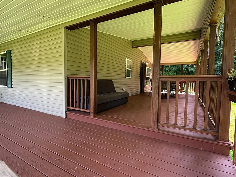 121 Taft Rd — Photo 16