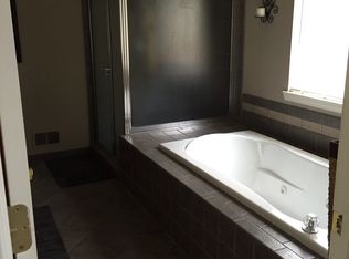 1339 Hartland St, Troy, MI 48083