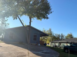 511 Central Ave #A, Elgin, TX 78621