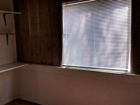 3rd image of 19284 Kendall Dr