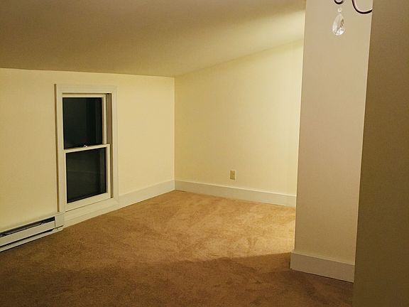 4th image of 12 Bush Ave
