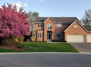 8492 Zanzibar Ln N, Maple Grove, MN 55311