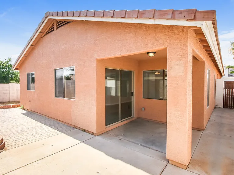 878 E Pollino St — Photo 16
