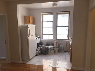 Rented by Metroline Realty