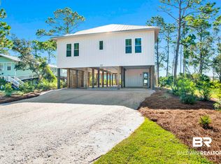 127 W 8th Ave, Gulf Shores, AL 36542