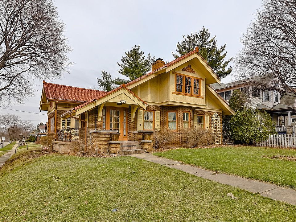 1702 E State St, Rockford, IL 61104 MLS 202201933 Zillow