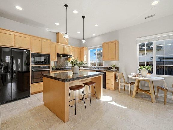 5th image of 1220 Okeefe Ct