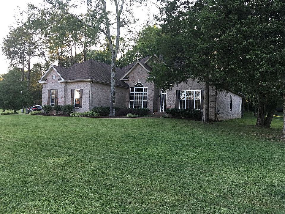 2nd image of 246 Norfolk Ln