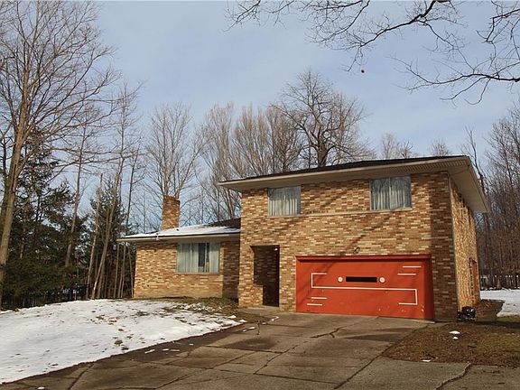 2nd image of 7528 Julia Dr