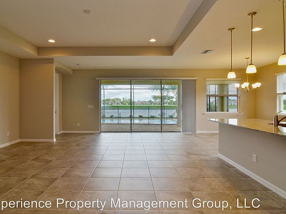 4th image of 3012 Sunset Pointe Cir