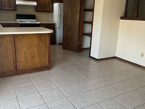 5th image of 4413 Spring Ridge Rd