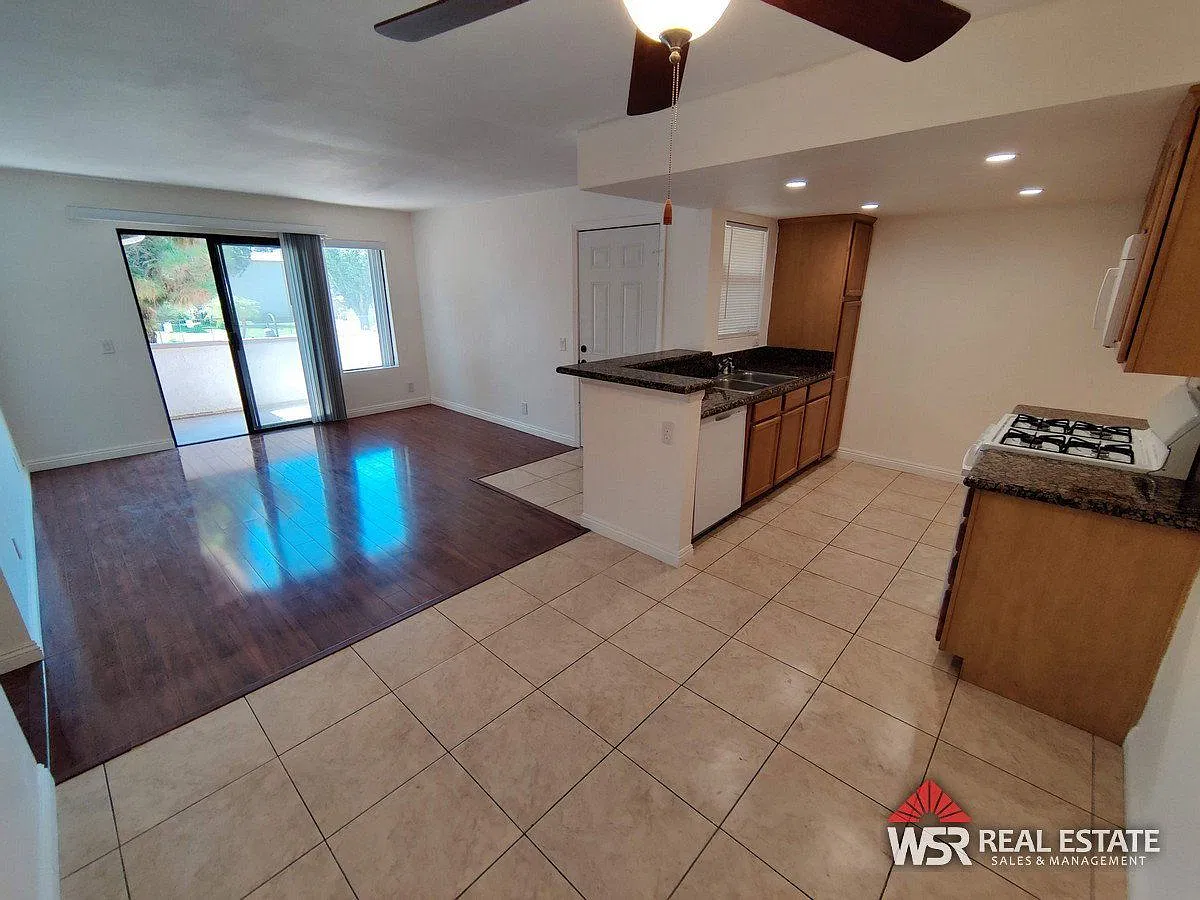 2 bed, 2.0 bath, 886 sqft, $2,050 — Photo 1