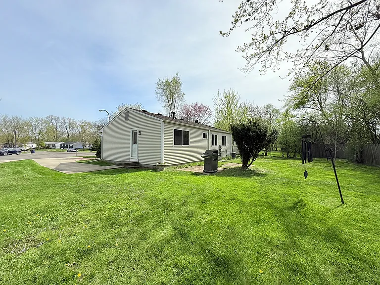 18 W Eden Ct — Photo 22