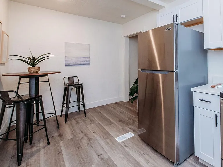 2213 Jackson Ave #1 — Photo 8
