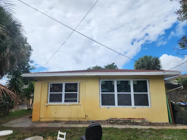 1179 SE Proctor Lane, Port St Lucie, FL 34953