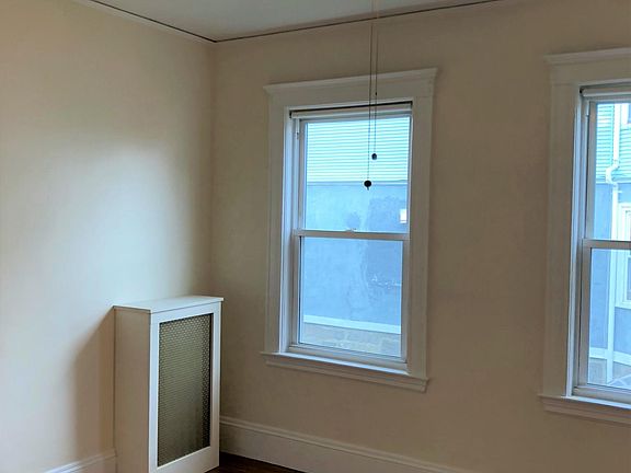 2nd image of 22 James St #1