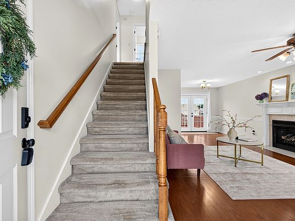 5th image of 3414 Queensbury Rd