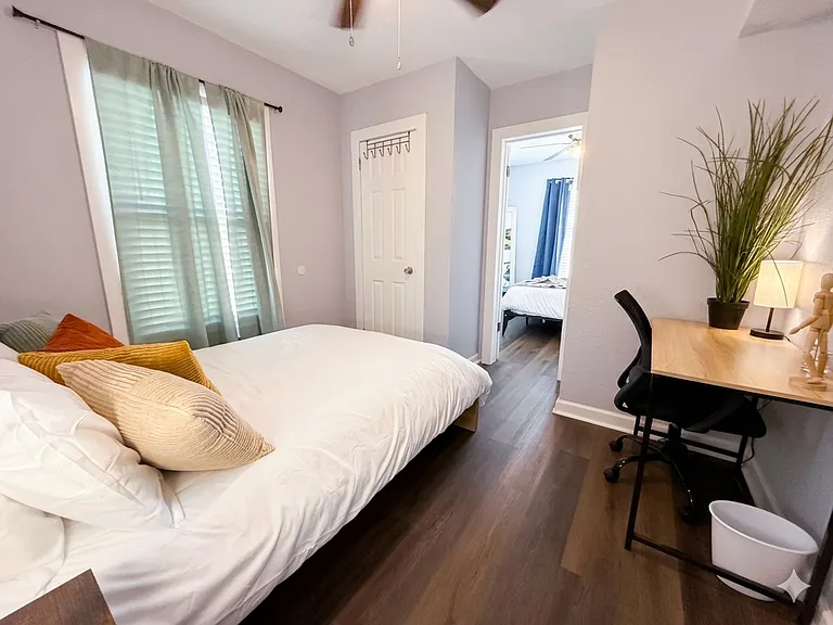 1116 Morgan Ave #201 — Photo 3