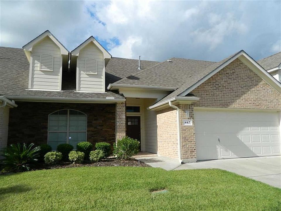 1st image of 447 Harbor Oaks Dr