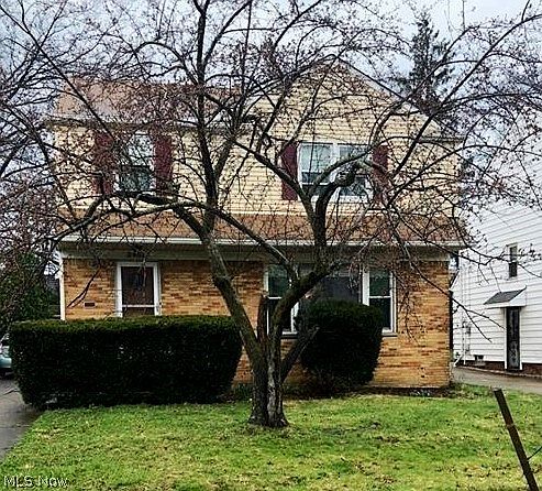 1st image of 2452 Elmdale Rd