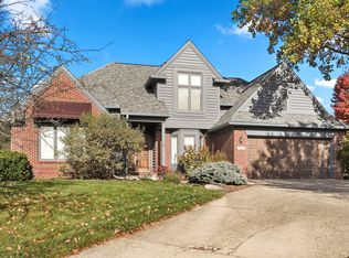 12132 Kingfisher Cir, Indianapolis, IN 46236