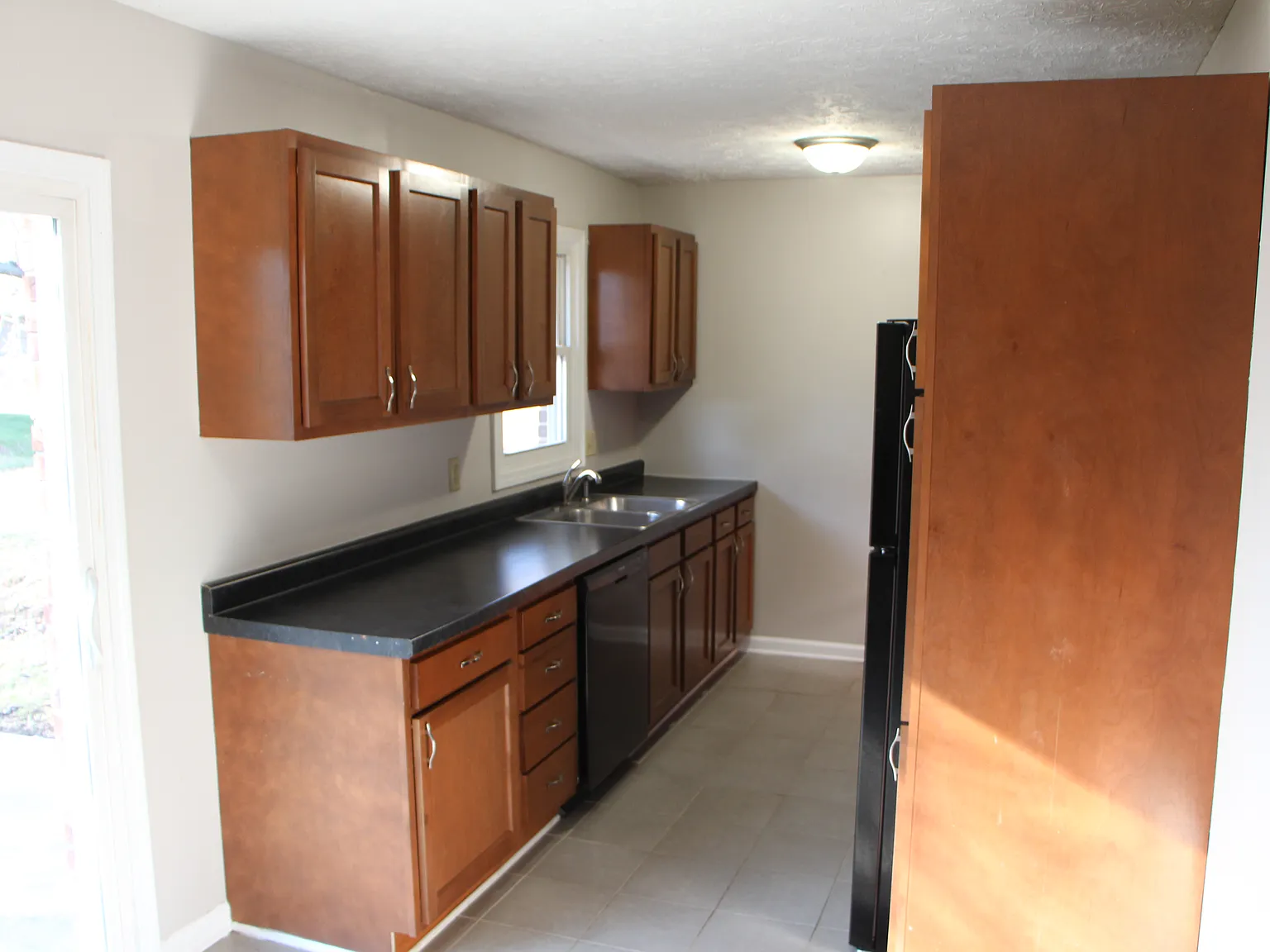 3 bed, 1167 sqft, $1,450 — Photo 3