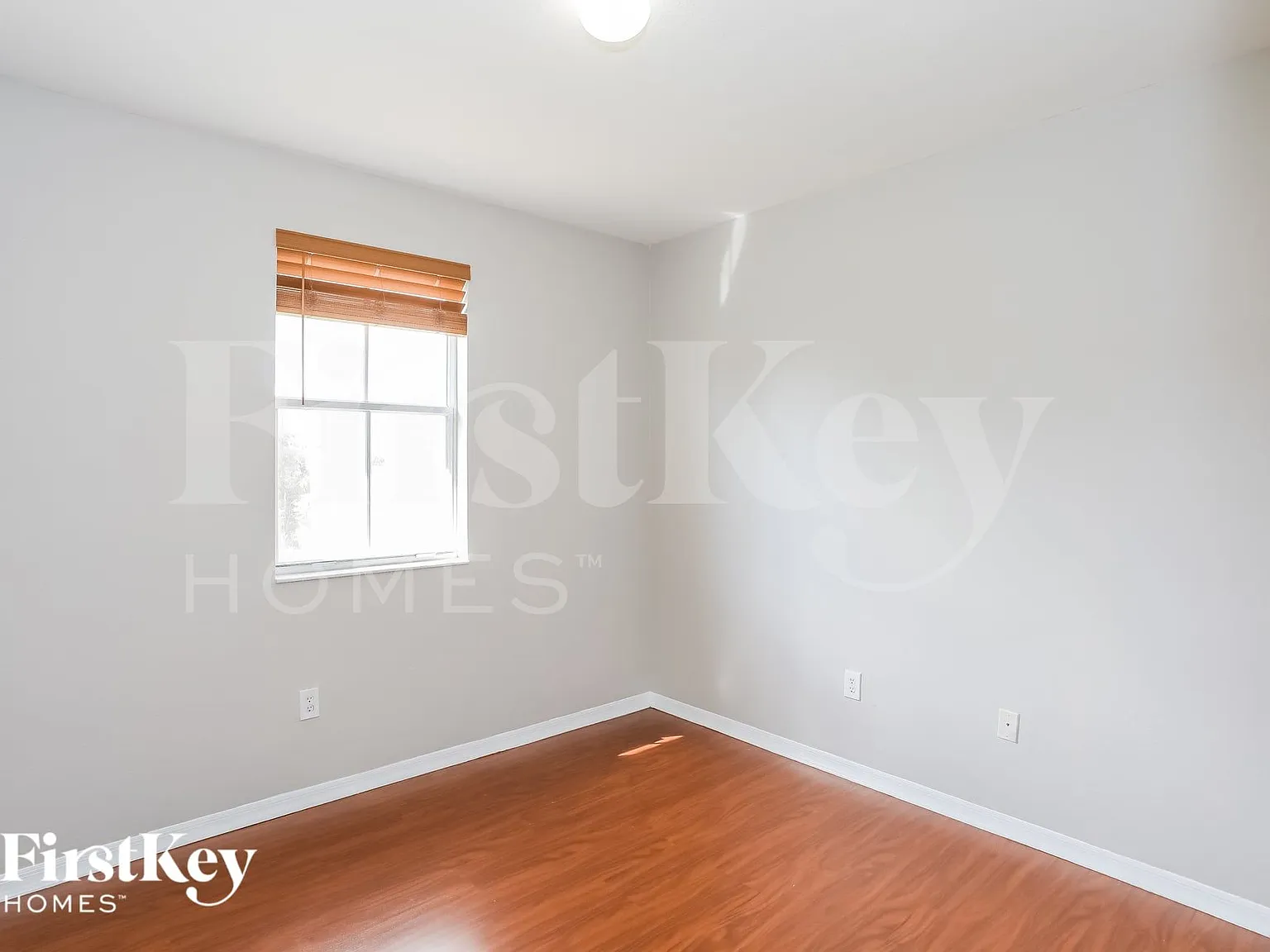 4 bed, 3.0 bath, 1885 sqft, $2,275 — Photo 3