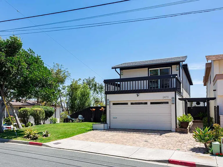 2473 Geranium St — Photo 6