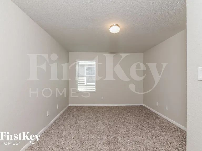 14935 Cheshire Way — Photo 13