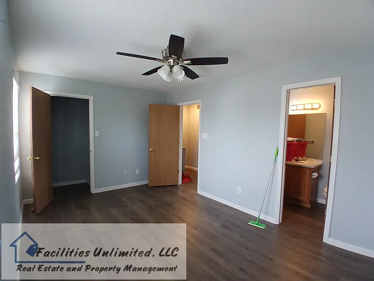 6135 Shamrock Cir — Photo 15