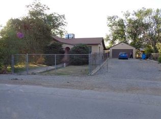 111 Main St, Clint, TX 79836