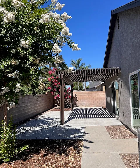 14273 Parkview Dr — Photo 12