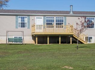 1872 110th St, Hazleton, IA 50641