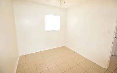1801 Center St #2 — Photo 6