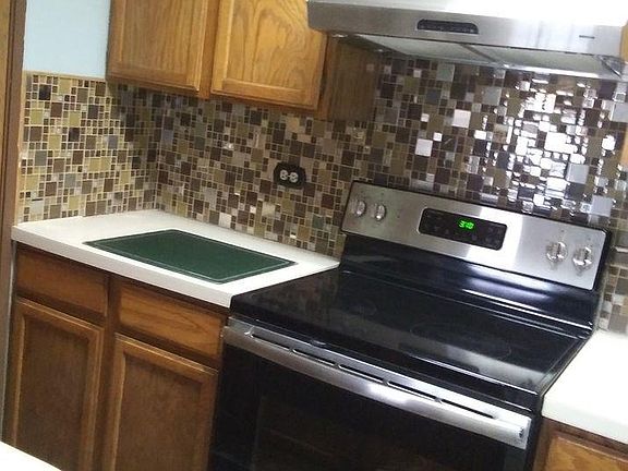 2nd image of 1277 Wyndham Ln