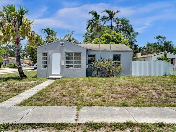 2443 Dewey St, Hollywood, FL 33020