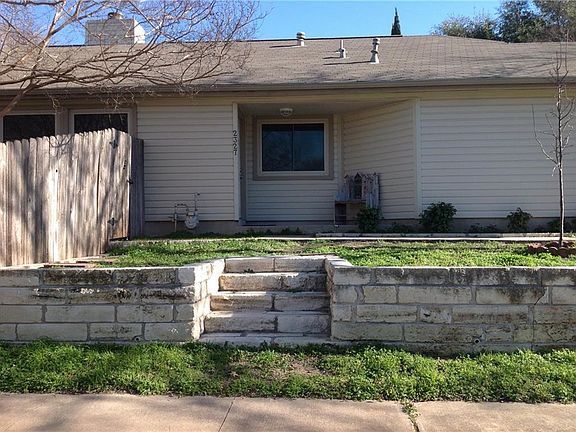 3rd image of 2327 Klattenhoff Dr