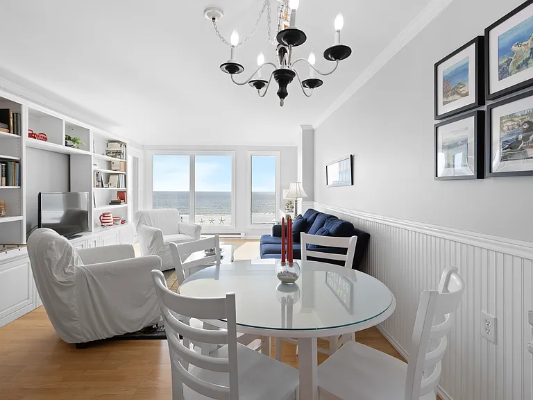 1 Seacliff Ave — Photo 10