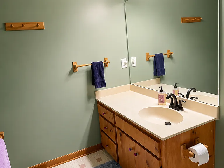 252 McGuffey Ridge Rd — Photo 9
