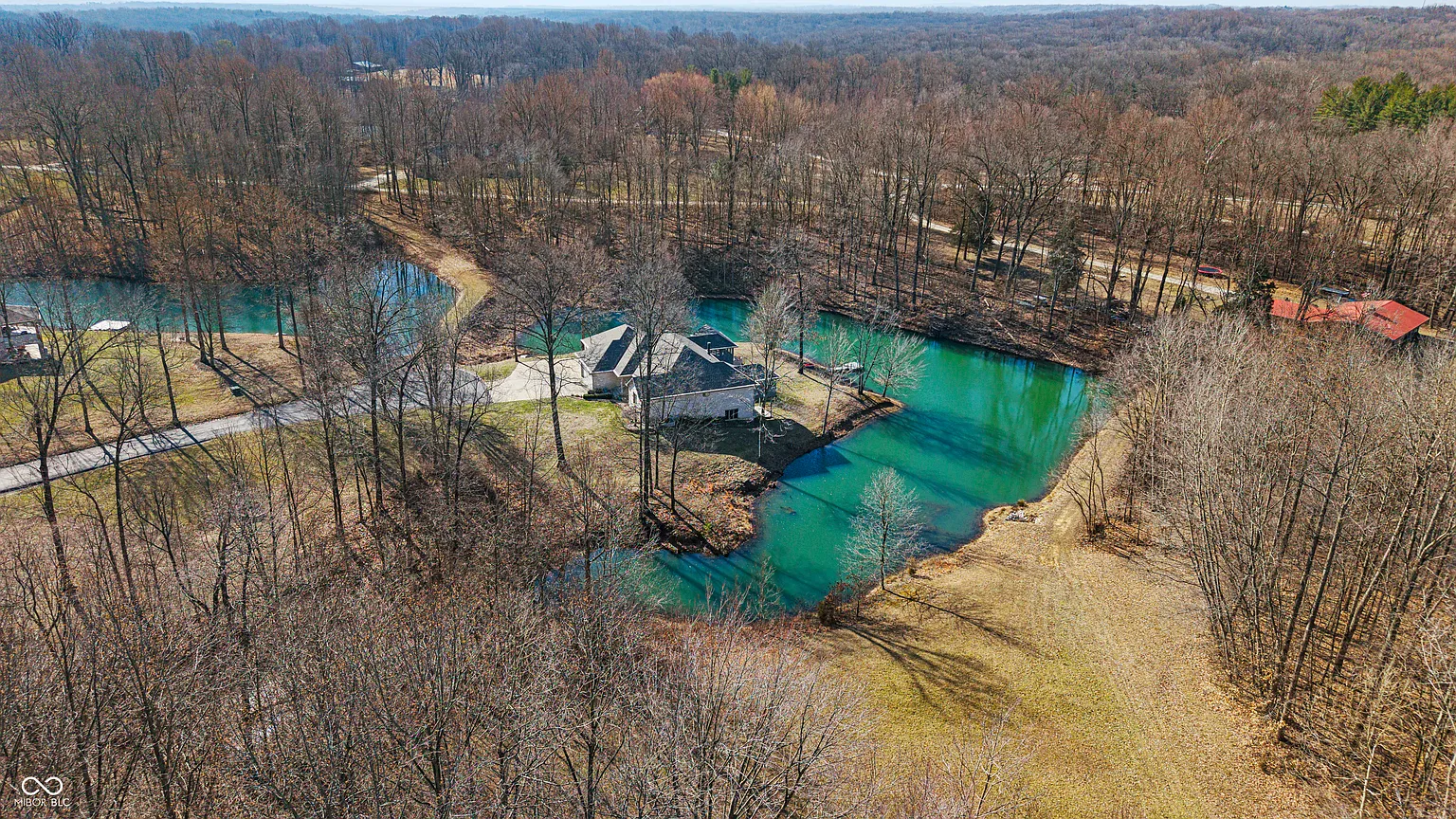 2437 W Wavelyn Cir N photo 1