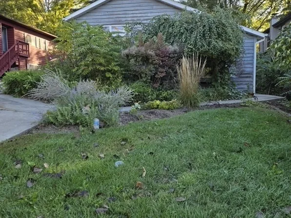 61 Highview Ave, Fox Lake, IL 60020