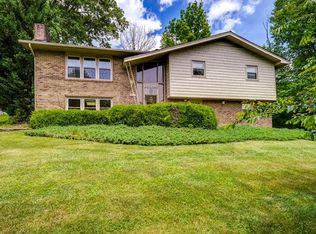 304 Brookfield Dr, Kingsport, TN 37663