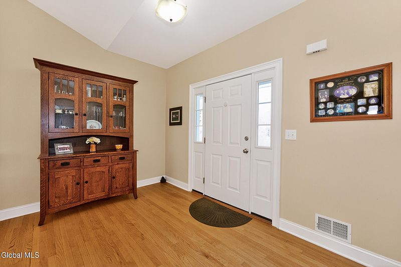 4th image of 12 Old Mill Court