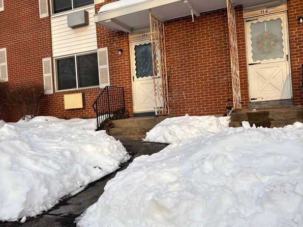 273 Queen St APT 17C