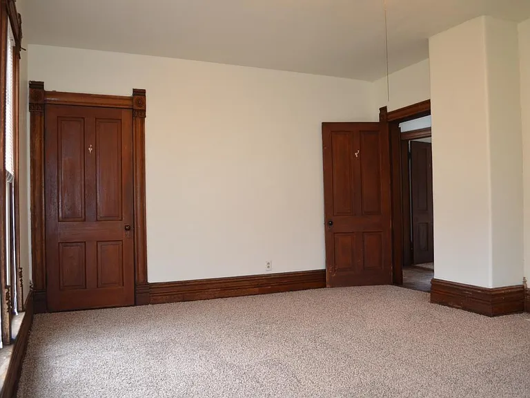 5371 State St — Photo 4
