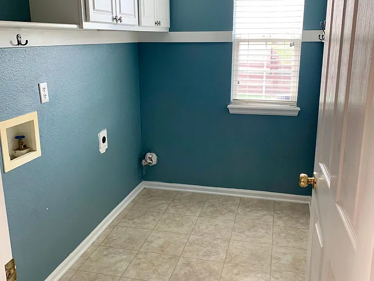 9277 Melborne Ct — Photo 23