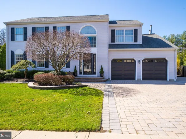 10 Essex Dr, Monmouth Junction, NJ 08852