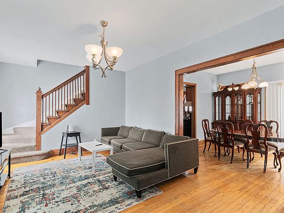 4th image of 832 Bode Rd